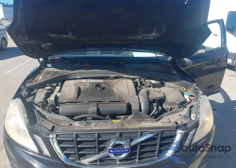 2011 Volvo Xc60 3.2 z USA, uszkodzony, nr VIN YV4940DZ0B2189399